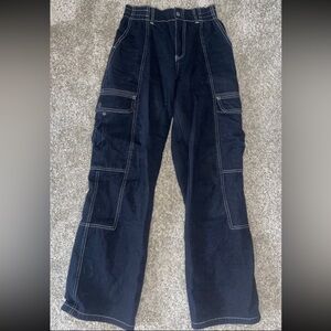 BDG Black Cargo Pant (LARGE)